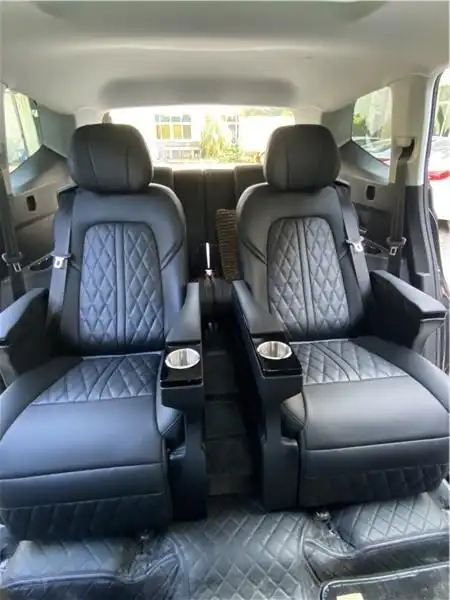 大众途昂中排改装航空座椅 有过道进三排不费劲