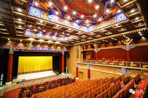 吉祥戏院重装开业蔡奇在北京人艺首都剧场主持召开推进全国文化中心