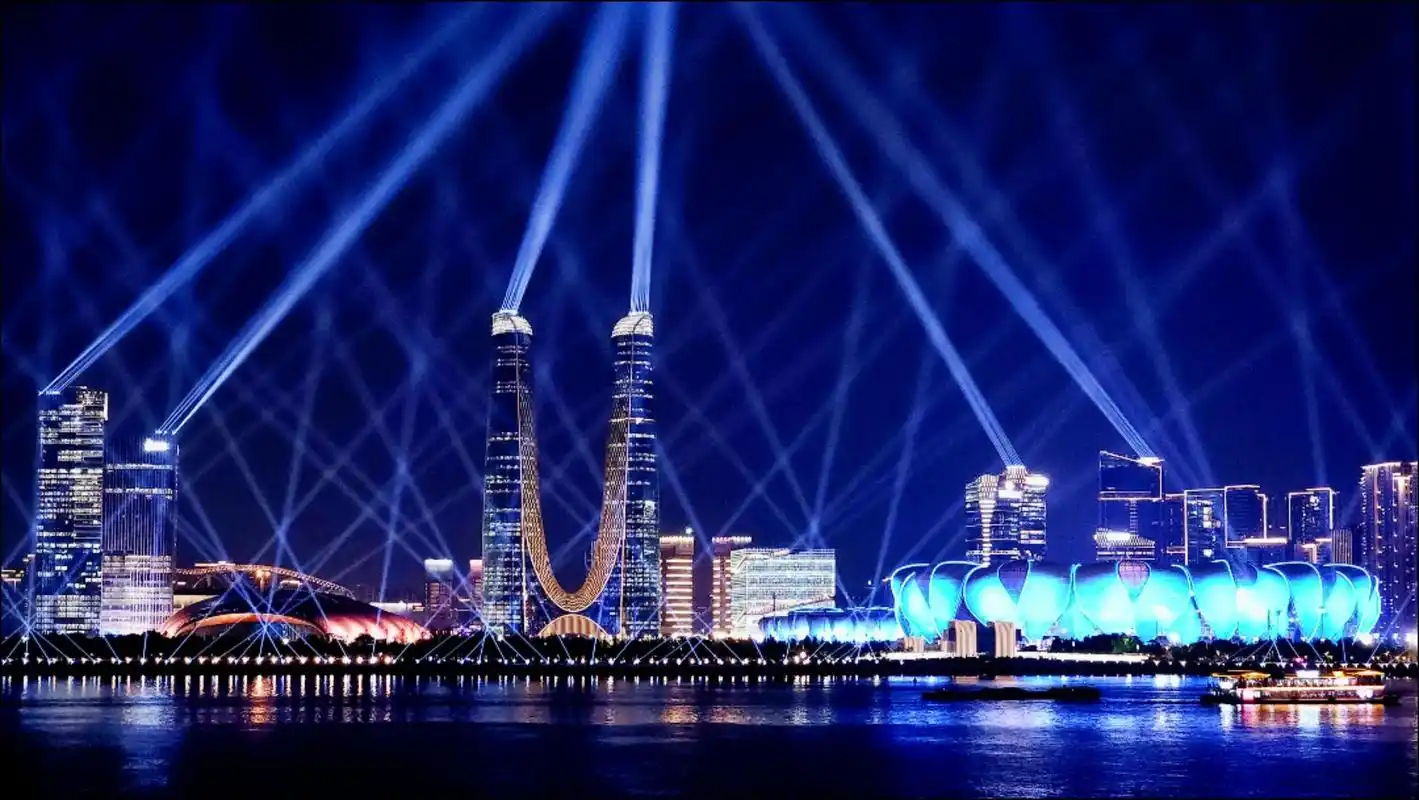 杭州|奥体灯光秀,11月还能见到吗?#图文种草机 #灯光秀打 - 抖音