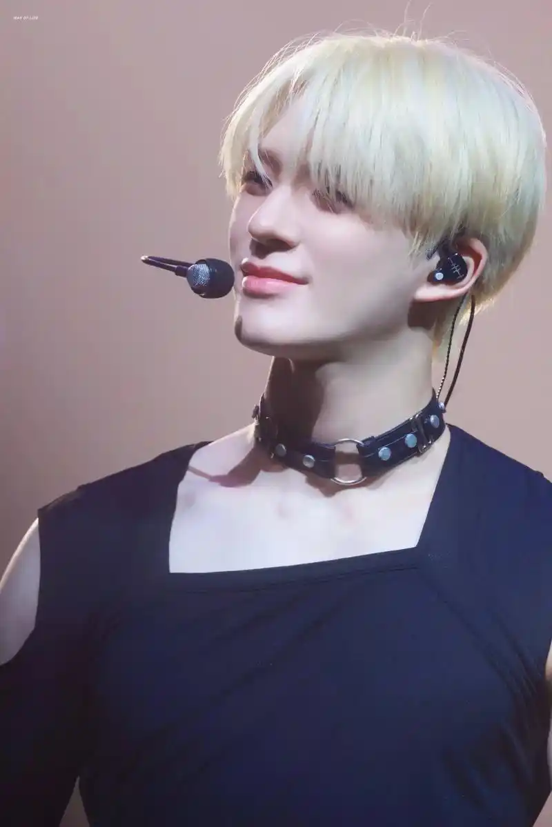 金发碧眼的洋娃娃060606#李帝努 #jeno #nct - 抖音