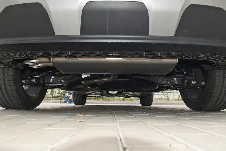 捷达vs5配备的多连杆式后独立悬架