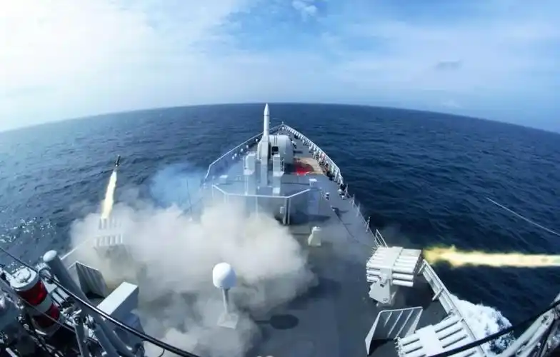 12级风力也he不到我海军武汉舰说起武汉话太带感了