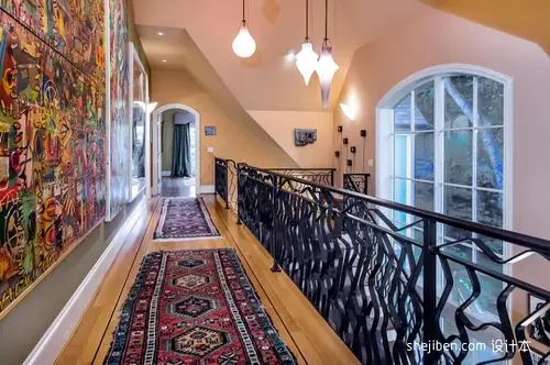 别墅设计走廊过道铁艺栏杆装修效果图