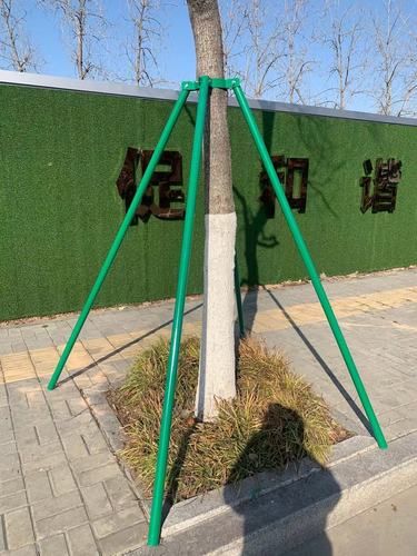 9镀锌钢管树木支撑架大树防风固定支架园林绿化苗木树木支撑固定器已