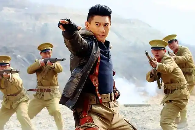 吴奇隆《向着炮火前进》,雷掉门牙的神剧:头可断,发型不可乱插图