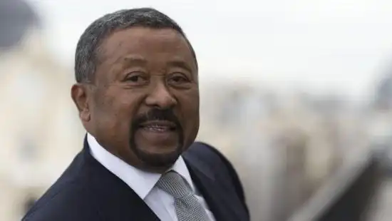 让·平加蓬全国选举委员会8月31日宣布,总统选举官方统计结果显示