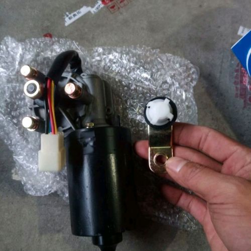 适用于北京旗铃/北京旗龙/汽车配件/雨刷电机/雨刮电机货车配件