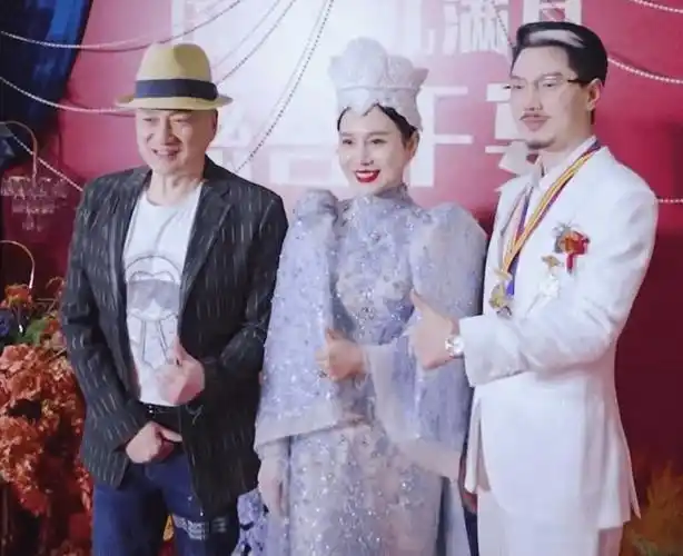 网红国岳夫妇为女儿庆满月,多位大v随礼500万,明星集体成小丑-第7张