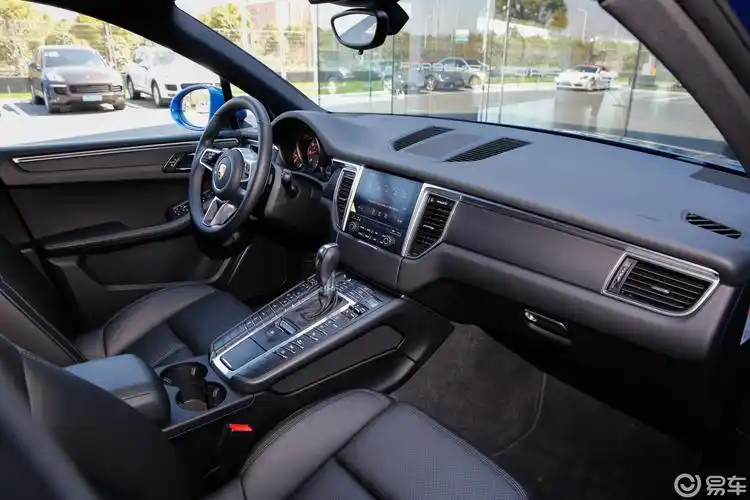 【保时捷macan2017款macan内饰全景副驾驶员方向汽车图片-汽车图片