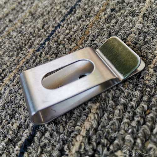 背夹腰包不锈钢皮带手机手工皮具夹子卡子腰包