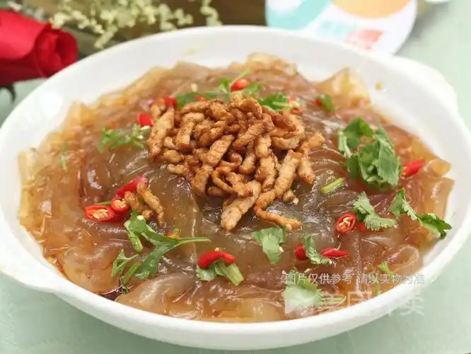 肉丝炒拉皮图片