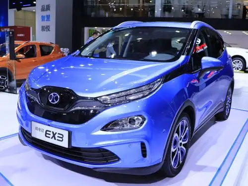 北汽新能源ex3