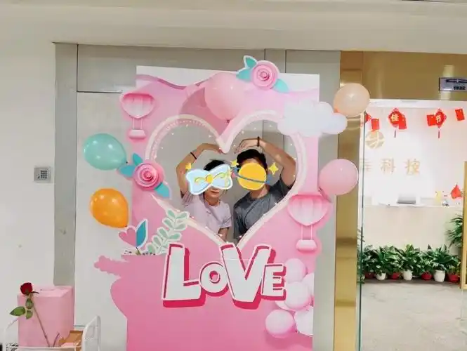 七夕背景墙合影分享爱情宝箱秘密牵线犇犇七夕主题活动