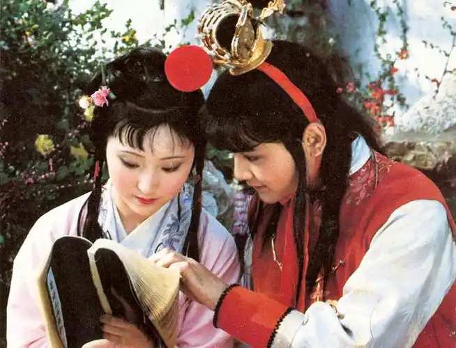 一曲《枉凝眉》 究竟在写谁?