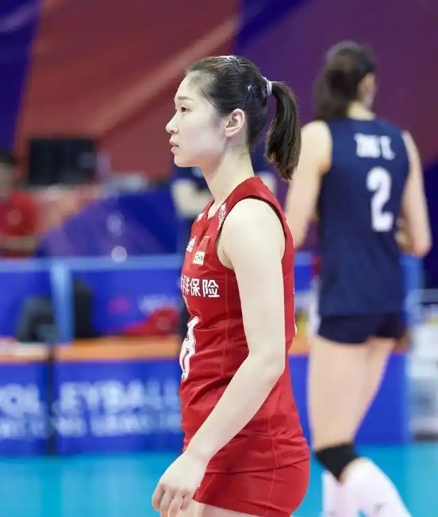 我的中国女排之王梦洁:不染纤尘小可爱,雀跃方圆本自由!
