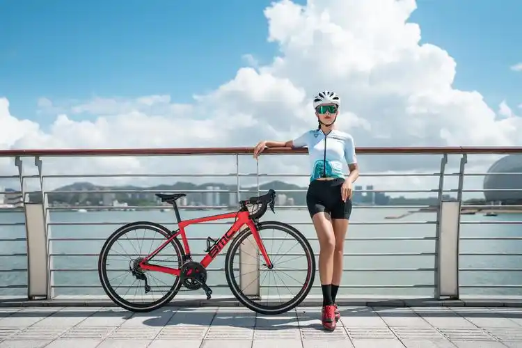 公路车骑行写真bmc