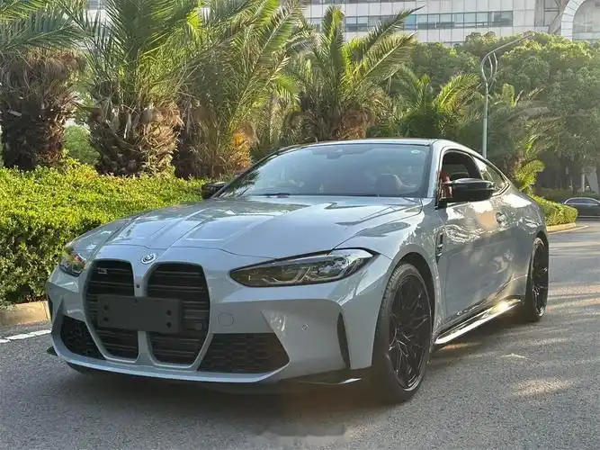 "全新车"捡漏的机会又来了 宝马 m4 四驱 雷霆版 布鲁克林灰/云锦红