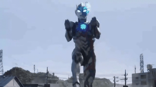 盘点粉丝模仿,两个奥特曼变身名场面,布莱泽还挺快