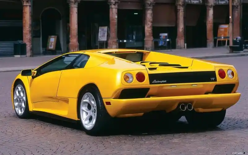 兰博基尼鬼怪gtr壁纸