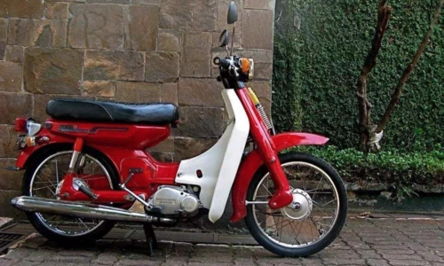 今天我们就来怀旧一下,梳理下小时候曾经获得一些摩托车品牌及型号