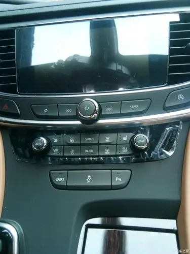 新君越中控按键功能