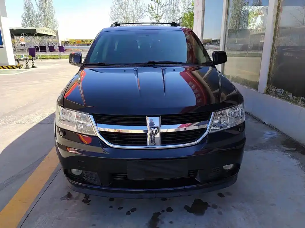 新到11年1月道奇酷威.2.7排量v6自动七座车,真皮座椅天 - 抖音