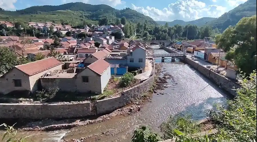 188531295996969摄影:陈吉华 2022年7月于雪野蓝湾欢乐岛6969