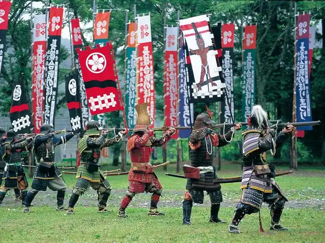 nagashino battle flag festival (nagashino gassen nobori matsuri)