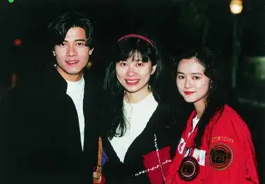 郭富城的这个绯闻女友其实大家也都是猜测吧,小美是郭富城的经纪人和