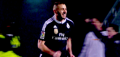 本泽马足球反应皇家马德里gif动图_动态图_表情包下载_soogif