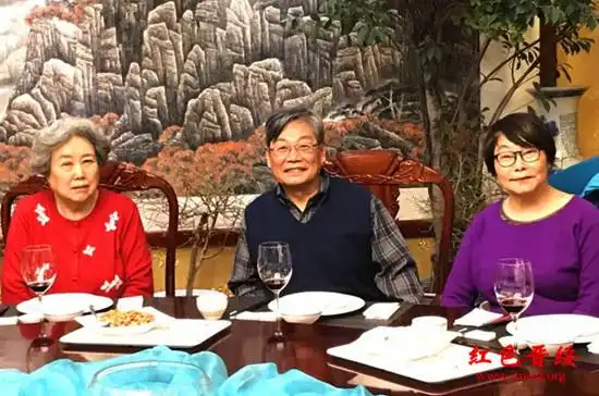 新春前在景山西街相聚