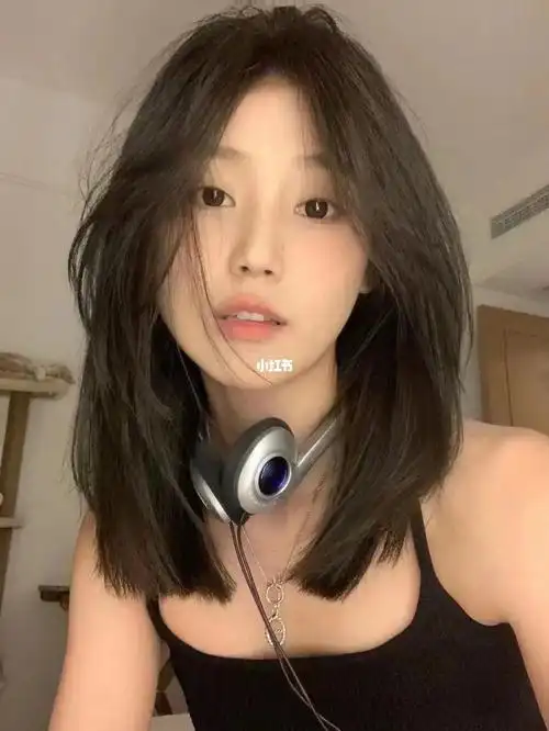 染摩卡棕77阳光下很显发质,高级感满满摩卡棕超级适合秋天的,就像栗