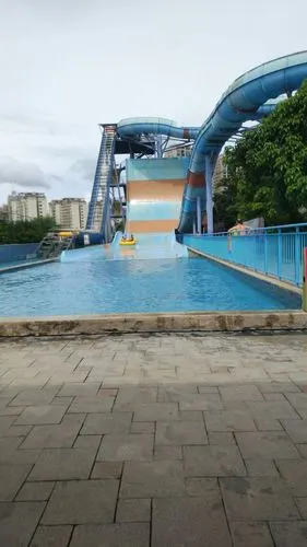 南宁凤岭水世界好玩吗,南宁凤岭水世界景点怎么样_点评_评价【携程