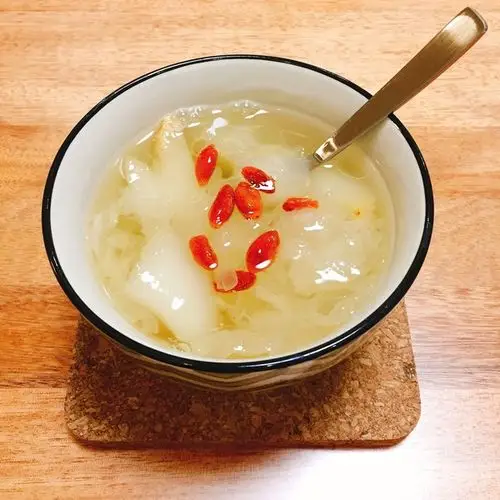 apo做的冰糖雪梨银耳羹