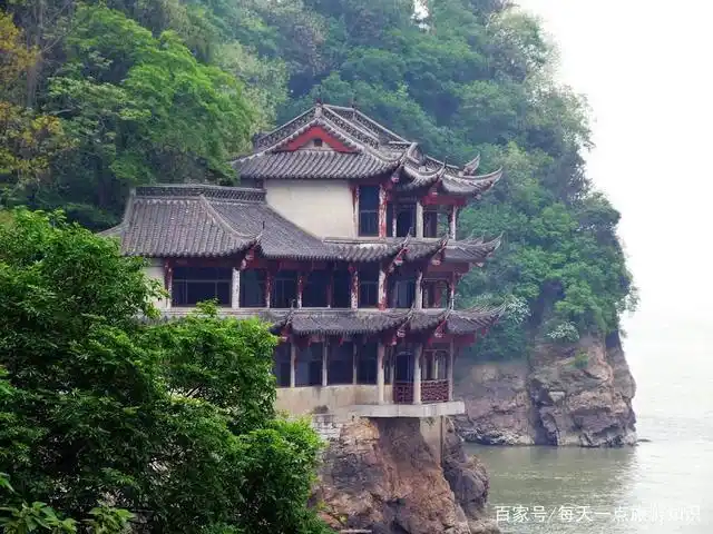 马鞍山采石矶,长江边的明珠,诗仙太白捉月之地