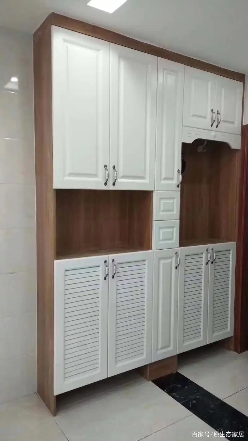 家具定制,进门鞋柜的款式和布局!