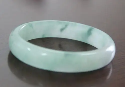 大家帮忙看下是不是八三玉 - 翡翠论坛 爱玉网