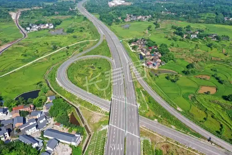 渝长复线高速通车长寿终于迎来蝶变