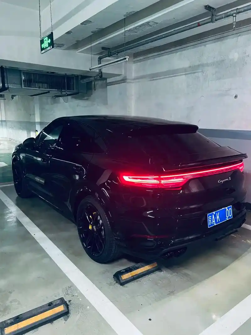 绕不开黑武士.#分享一张你爱车的照片 #保时捷 #卡宴cou - 抖音