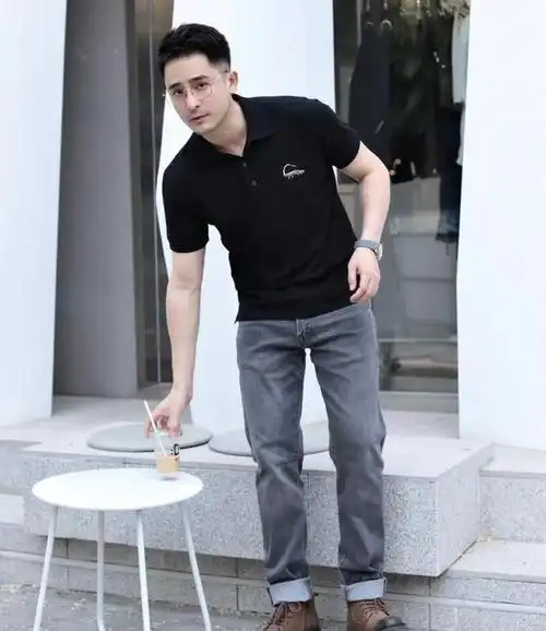 男人的衣柜就算衣服再多,倒不如将一件简简单单的"t恤"穿好,只有掌握