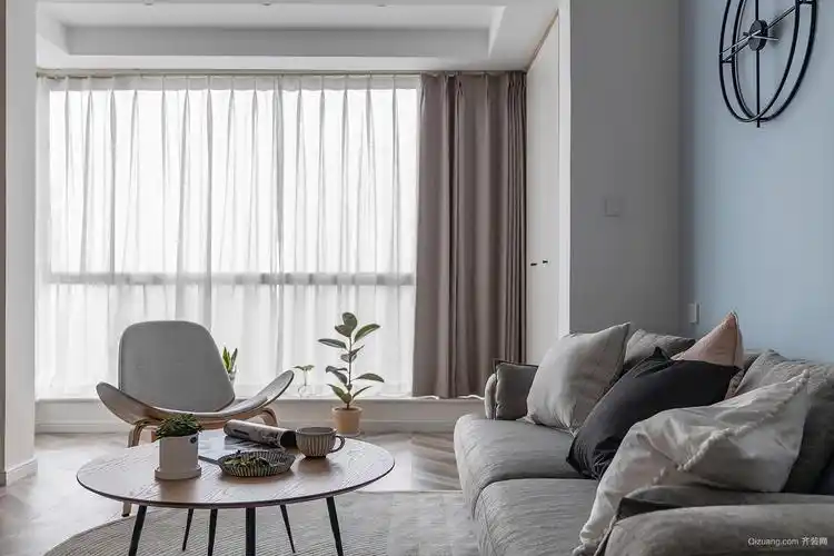 客厅现代简约飘窗小户型装修