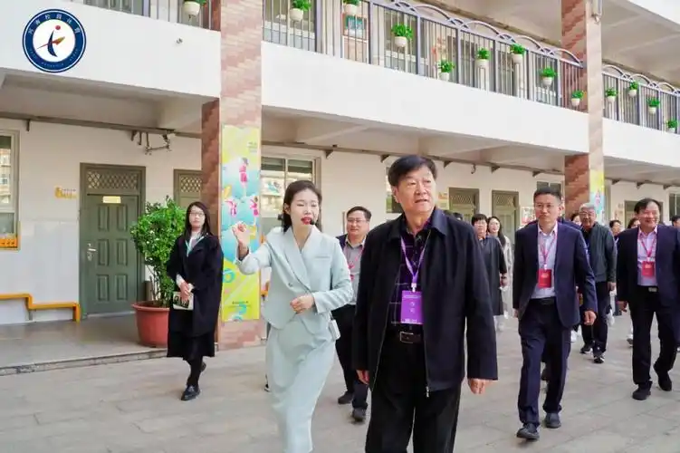 郑州市金水区承办"全国中小学落实每天两个大课间体育活动"现场观摩