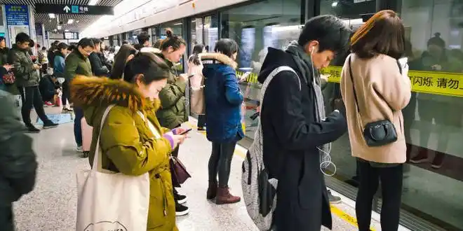 通勤,社畜难以言说的痛|地铁|上班族|终点站|跨城_网易订阅