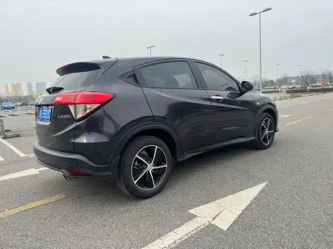 本田 缤智  2020款 1.5l cvt先锋版图片