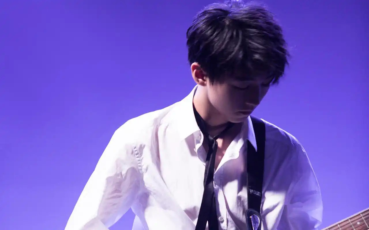 tfboys王俊凯帅气写真图片桌面壁纸