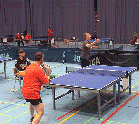 打乒乓比赛运动友谊激情gif动图_动态图_表情包下载_soogif