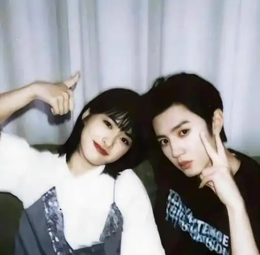 我的反派男友陈哲远沈月好甜清晨吻生日吻还有花式比心