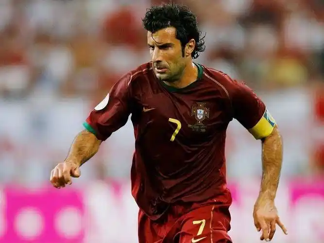 因此,可以说劳尔是真正意义上的7号代表,他在足球史上的地位无可争议.