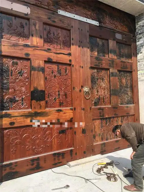 实木大门双开门家用乡村仿古大门中式庭院别墅围墙老式老船木大门定制