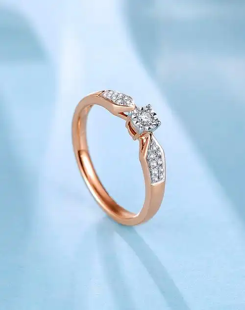 18k金钻石群镶优雅豪华戒指